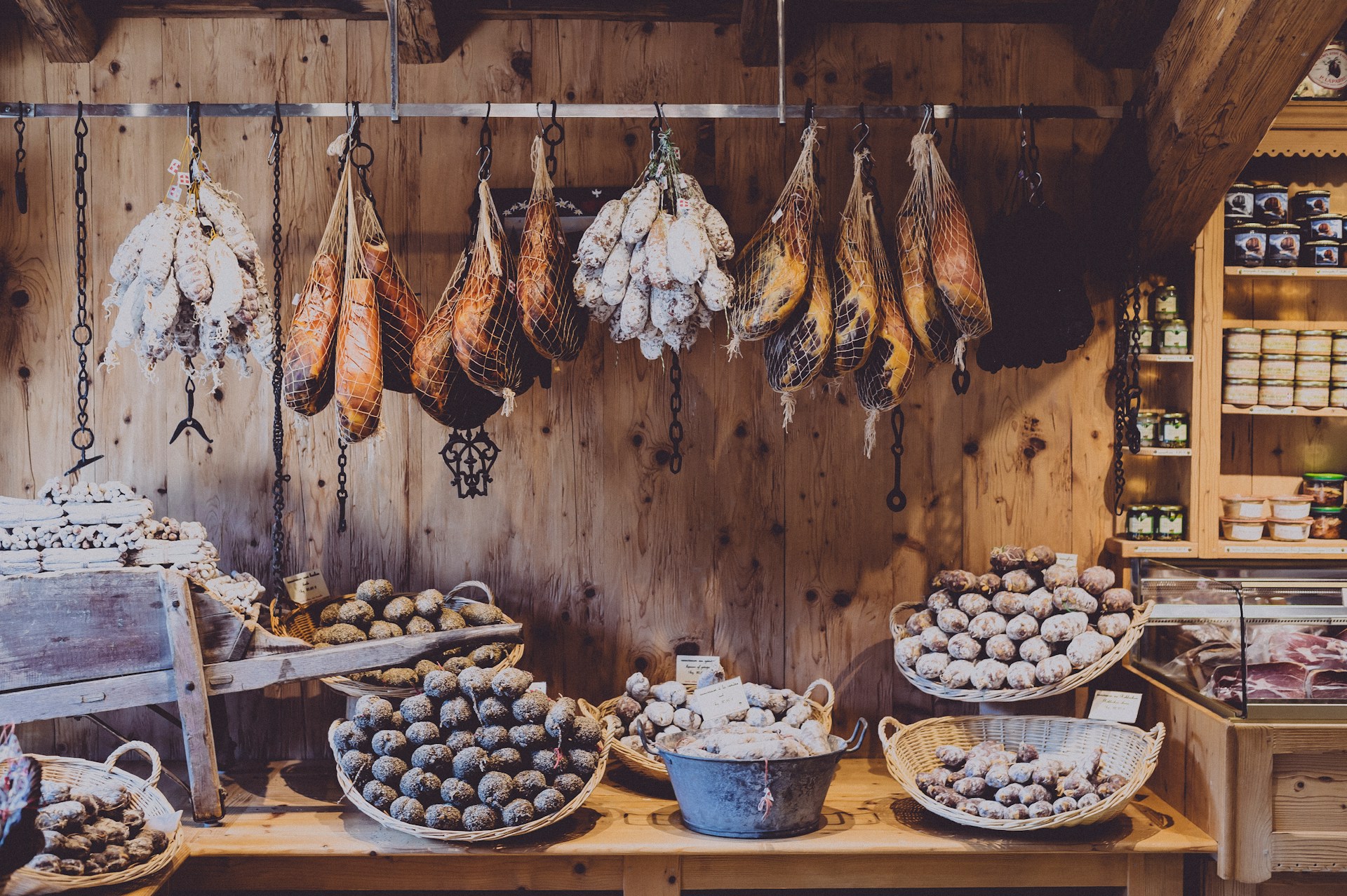 Comment intégrer la charcuterie dans vos plats à base de truffe ?